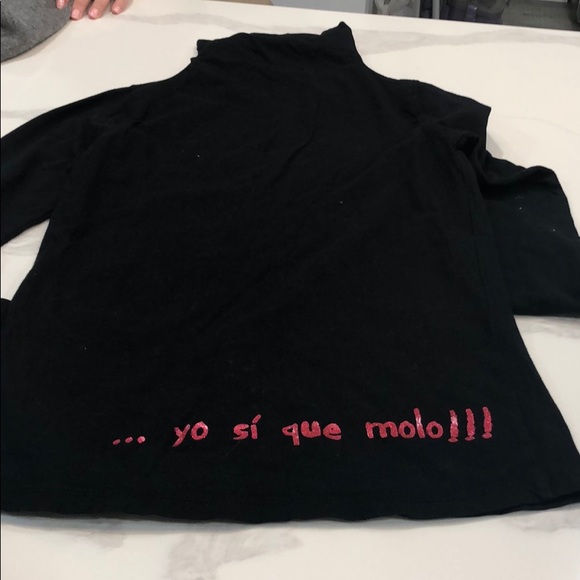 Tops - Picture 3 of 5